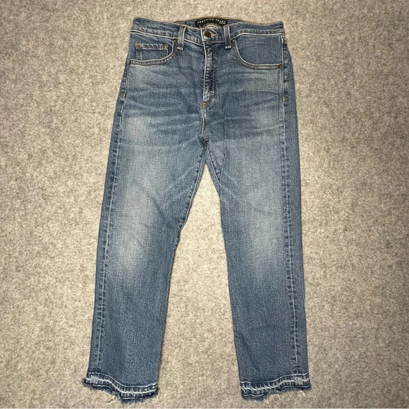 Veronica Beard Ines 10.75 Girlfriend Jeans in Pipeline Frayed Hem Crop Sz: 28 - Picture 5 of 9